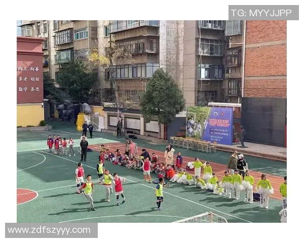 足球课上课的乐趣与挑战探索青少年成长中的团队精神与个人技能提升